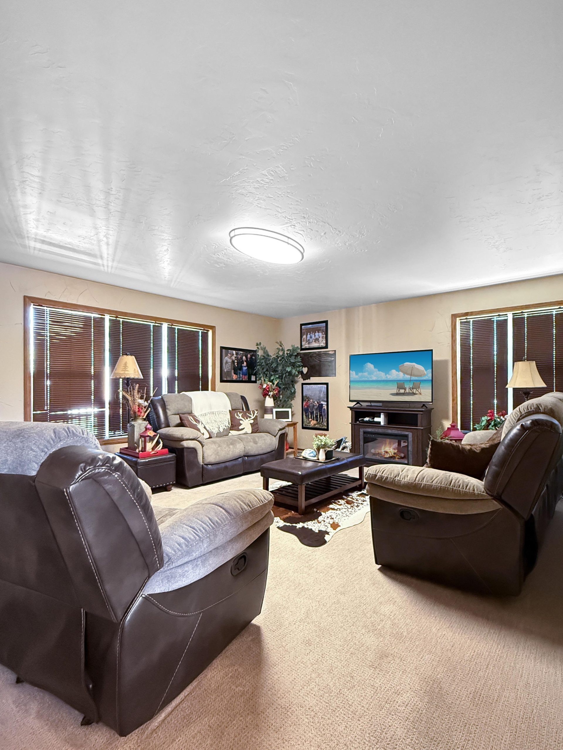 Bray_living1 (wecompress.com) (1)